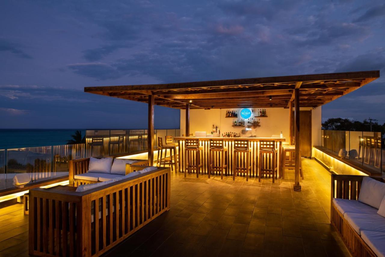 Hotel Nungwi Dreams By Mantis Esterno foto Rooftop bar at the Grand Palladium Hotel, Playa del Carmen, Mexico