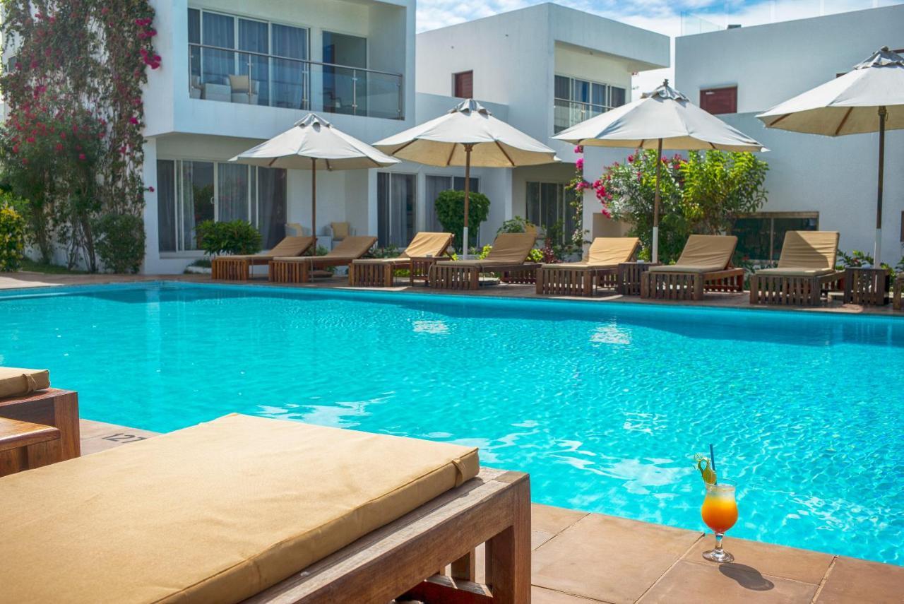 Hotel Nungwi Dreams By Mantis Esterno foto The swimming pool at the hotel